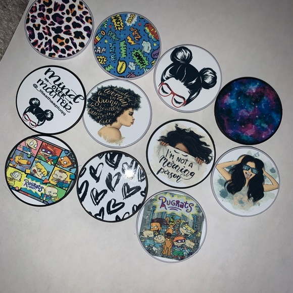 Custom pop sockets